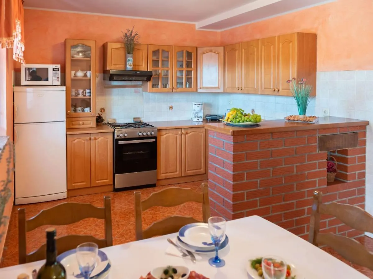 Holiday Home Medica - Pzn318 By Interhome Tinjan